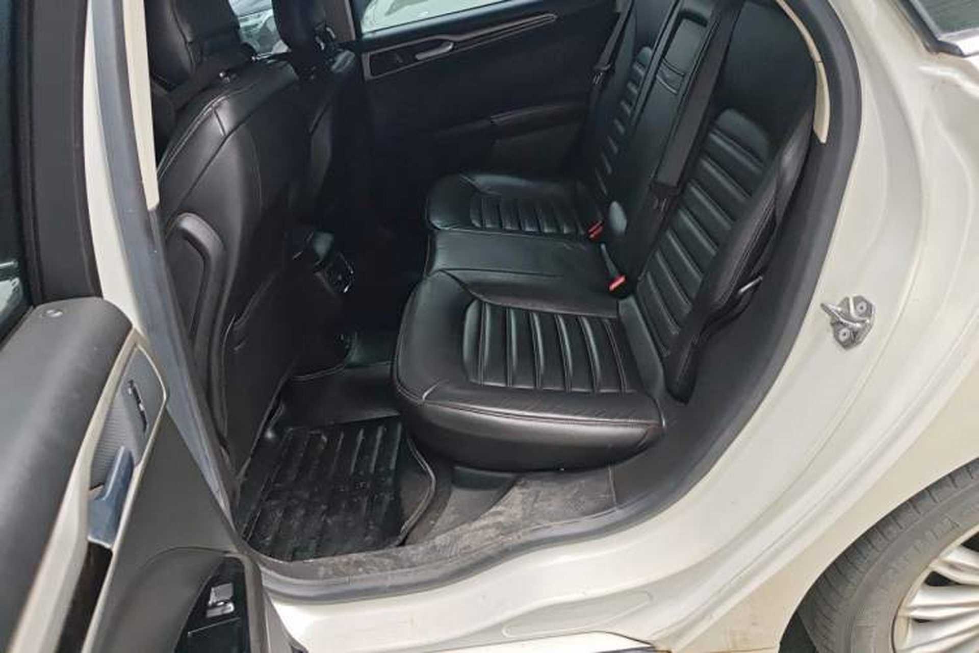 Used Ford Mondeo 2013 2.0L GTDi 200 Luxury Model Left Rear Seat