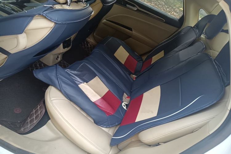 Used Ford Mondeo 2013 2.0L GTDi 200 Fashion Edition Left Rear Seat