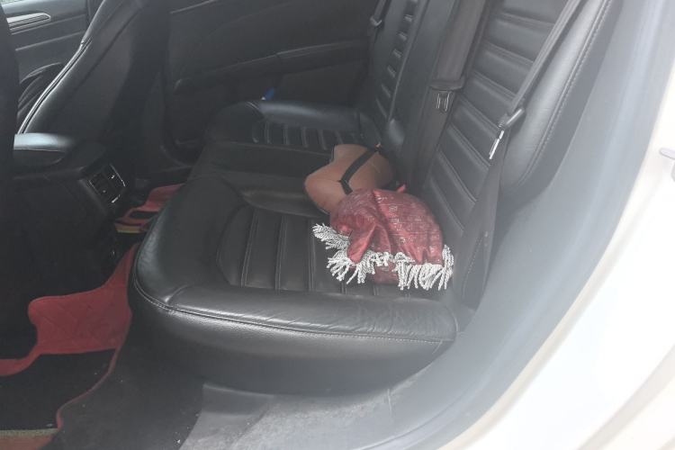 Used Ford Mondeo 2013 2.0L GTDi 200 Fashion Edition Left Rear Seat