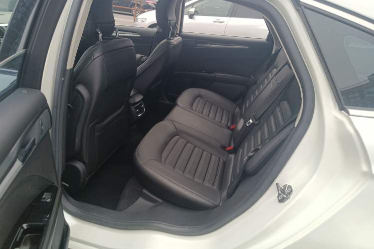 Used Ford Mondeo 2013 1.5L GTDi180 Fashion Edition Left Rear Seat
