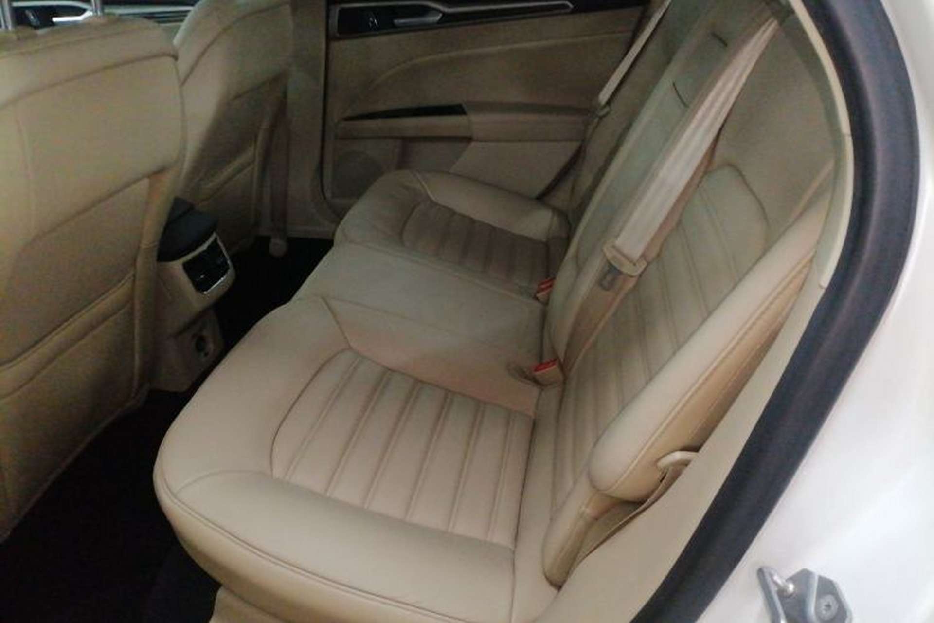 Used Ford Mondeo 2013 2.0L GTDi 200 Luxury Model Left Rear Seat