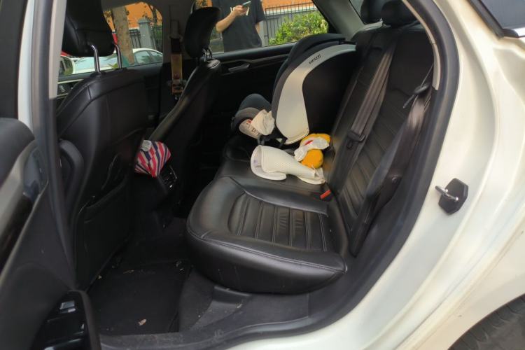 Used Ford Mondeo 2013 2.0L GTDi 200 Fashion Edition Left Rear Seat