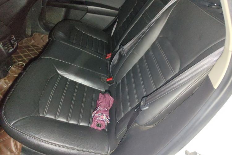 Used Ford Mondeo 2013 2.0L GTDi 200 Luxury Model Left Rear Seat