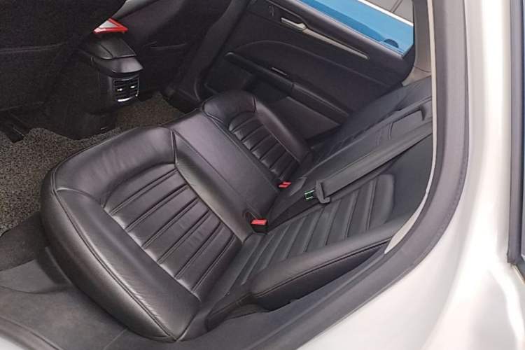 Used Ford Mondeo 2013 1.5L GTDi180 Fashion Edition Left Rear Seat