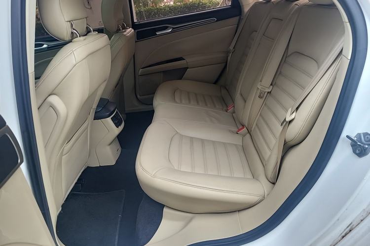 Used Ford Mondeo 2013 2.0L GTDi 200 Fashion Edition Left Rear Seat