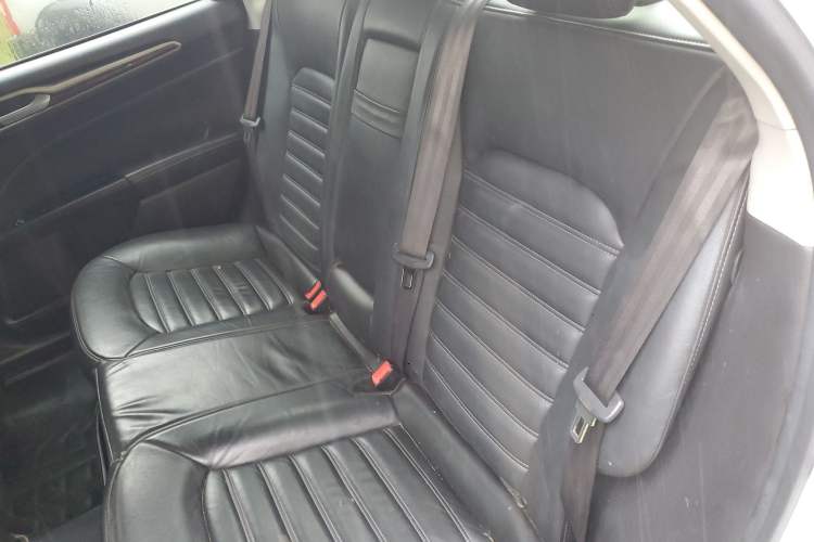 Used Ford Mondeo 2013 2.0L GTDi 200 Fashion Edition Left Rear Seat