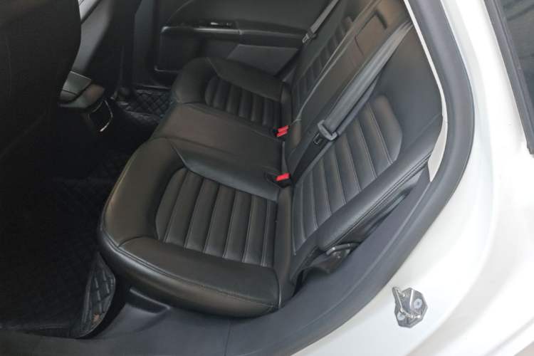Used Ford Mondeo 2013 1.5L GTDi180 Fashion Edition Left Rear Seat