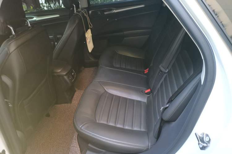 Used Ford Mondeo 2013 1.5L GTDi180 Fashion Edition Left Rear Seat