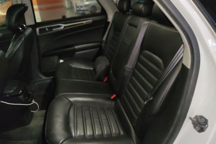 Used Ford Mondeo 2013 2.0L GTDi 200 Luxury Model Left Rear Seat