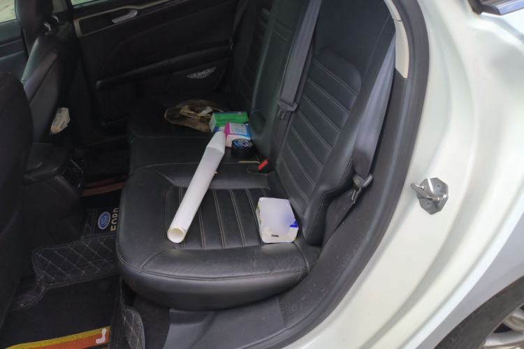 Used Ford Mondeo 2013 2.0L GTDi 200 Fashion Edition Left Rear Seat