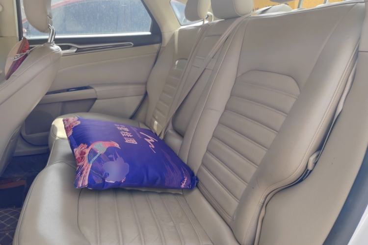 Used Ford Mondeo 2013 2.0L GTDi 200 Luxury Model Left Rear Seat