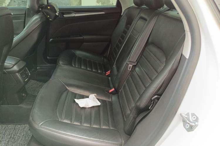 Used Ford Mondeo 2013 1.5L GTDi180 Fashion Edition Left Rear Seat