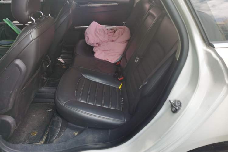 Used Ford Mondeo 2013 1.5L GTDi180 Fashion Edition Left Rear Seat