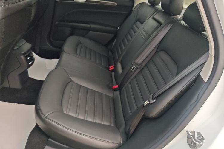 Used Ford Mondeo 2013 2.0L GTDi 200 Luxury Model Left Rear Seat