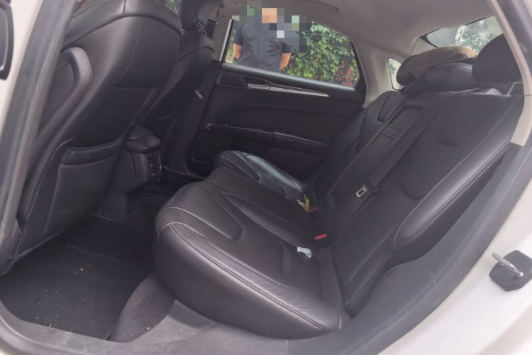 Used Ford Mondeo 2013 2.0L GTDi240 Luxury Sport Model Left Rear Seat