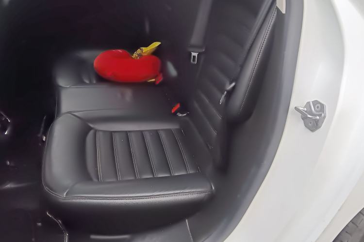 Used Ford Mondeo 2013 2.0L GTDi 200 Luxury Model Left Rear Seat
