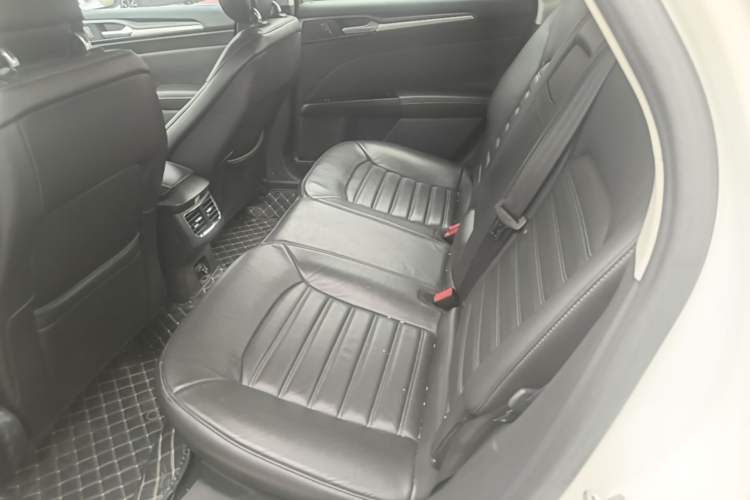 Used Ford Mondeo 2013 1.5L GTDi180 Fashion Edition Left Rear Seat