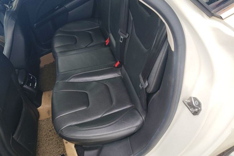 Used Ford Mondeo 2013 2.0L GTDi240 Luxury Sport Model Left Rear Seat