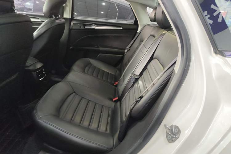Used Ford Mondeo 2013 1.5L GTDi180 Fashion Edition Left Rear Seat