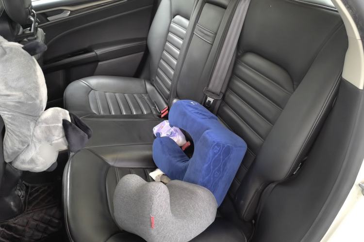 Used Ford Mondeo 2013 2.0L GTDi 200 Luxury Model Left Rear Seat
