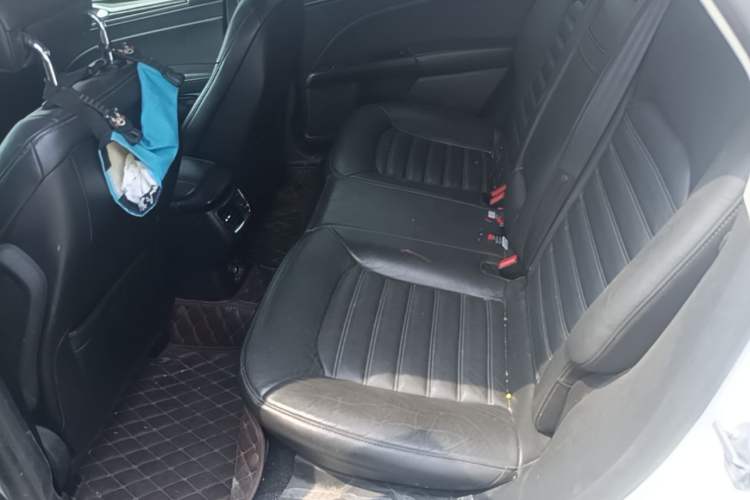 Used Ford Mondeo 2013 2.0L GTDi 200 Luxury Model Left Rear Seat