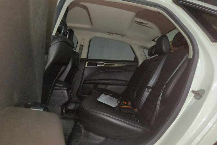 Used Ford Mondeo 2013 2.0L GTDi 200 Luxury Model Left Rear Seat