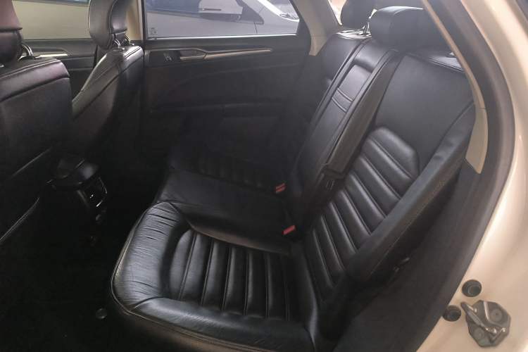 Used Ford Mondeo 2013 1.5L GTDi180 Fashion Edition Left Rear Seat