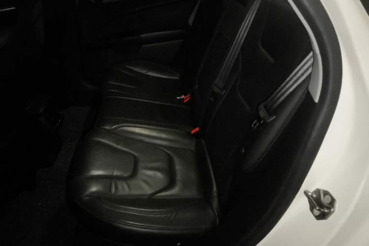 Used Ford Mondeo 2013 2.0L GTDi240 Luxury Sport Model Left Rear Seat