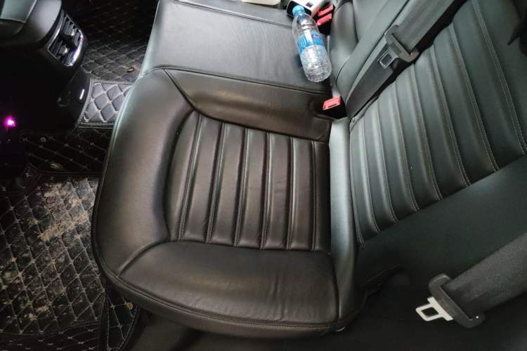 Used Ford Mondeo 2013 1.5L GTDi180 Fashion Edition Left Rear Seat