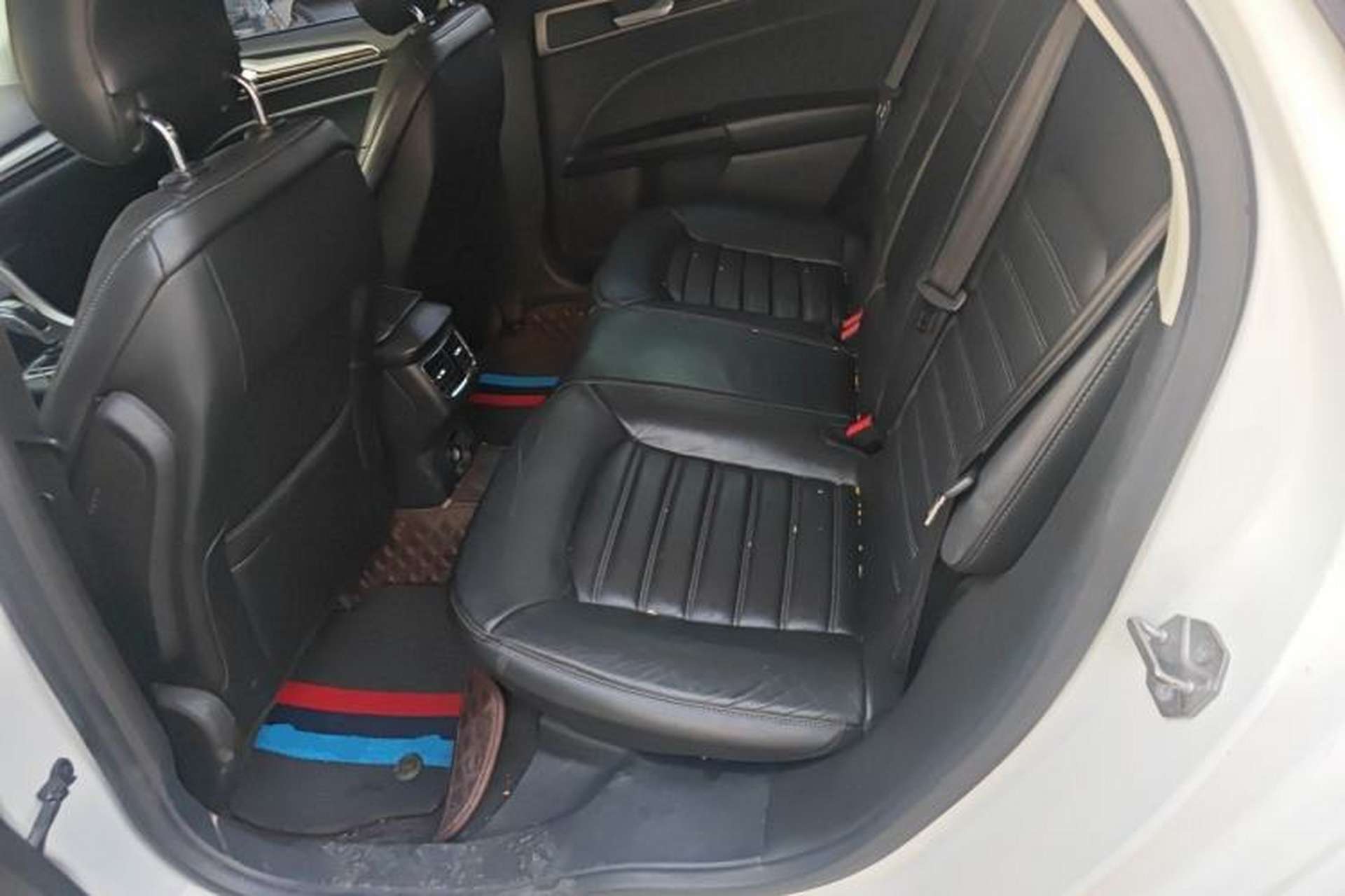 Used Ford Mondeo 2013 2.0L GTDi 200 Fashion Edition Left Rear Seat
