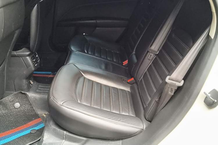 Used Ford Mondeo 2013 2.0L GTDi 200 Fashion Edition Left Rear Seat