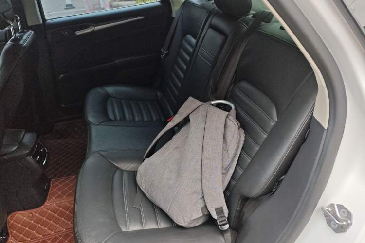 Used Ford Mondeo 2013 1.5L GTDi180 Fashion Edition Left Rear Seat