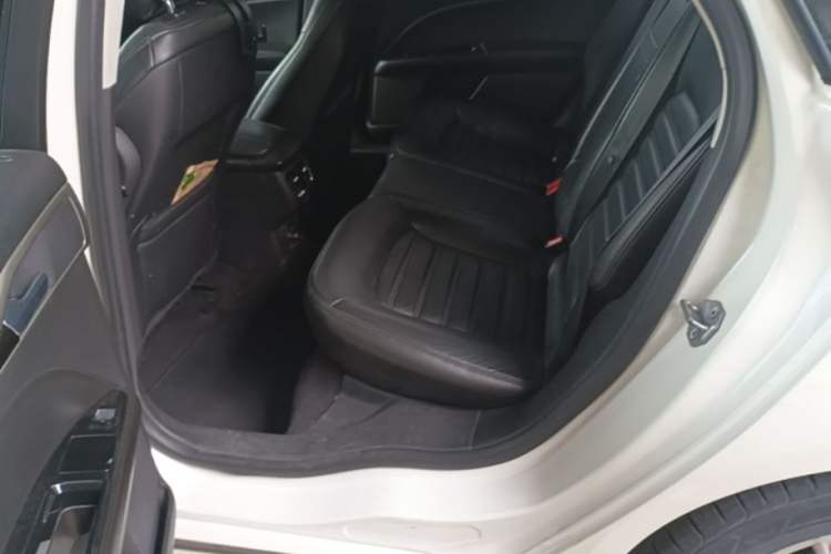 Used Ford Mondeo 2013 2.0L GTDi 200 Luxury Model Left Rear Seat