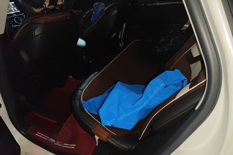 Used Ford Mondeo 2013 2.0L GTDi240 Luxury Sport Model Left Rear Seat