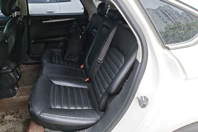 Used Ford Mondeo 2013 1.5L GTDi180 Fashion Edition Left Rear Seat