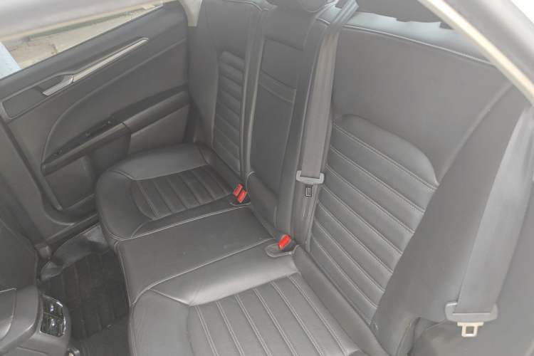Used Ford Mondeo 2013 1.5L GTDi180 Fashion Edition Left Rear Seat