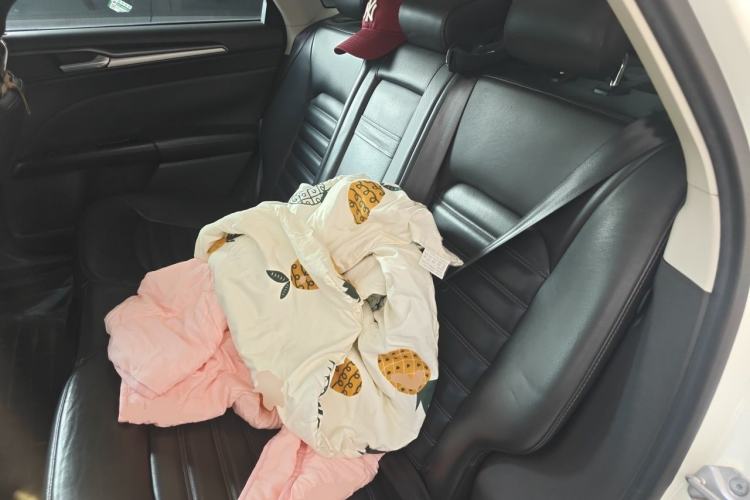 Used Ford Mondeo 2013 1.5L GTDi180 Fashion Edition Left Rear Seat