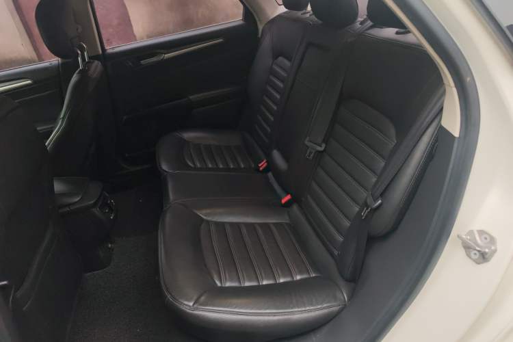 Used Ford Mondeo 2013 1.5L GTDi180 Fashion Edition Left Rear Seat