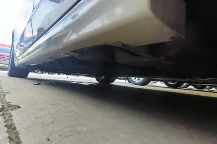 Used Ford Mondeo 2013 2.0L GTDi 200 Luxury Model Left Side Sill