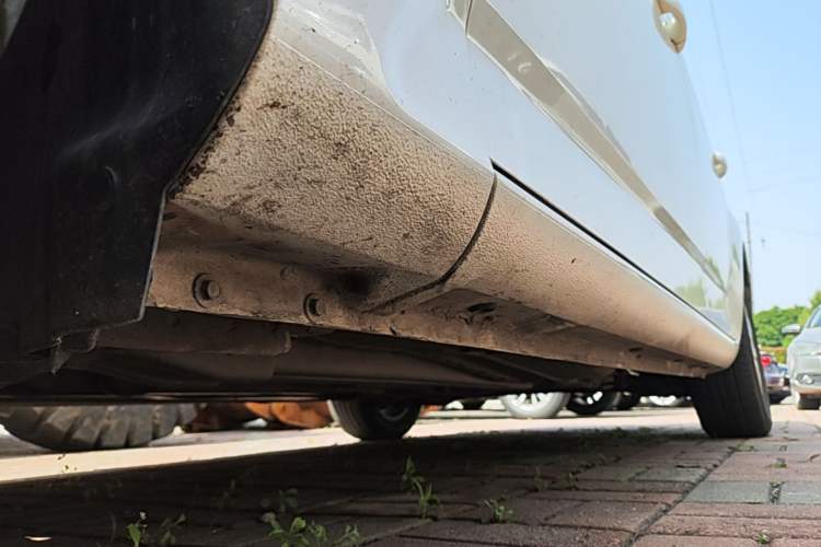 Used Ford Mondeo 2013 2.3L Fashion Edition Left Side Sill