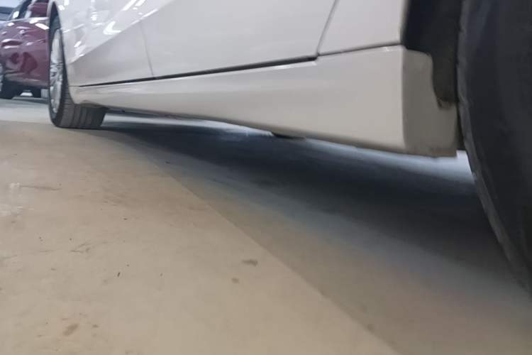 Used Ford Mondeo 2013 2.0L GTDi 200 Fashion Edition Left Side Sill