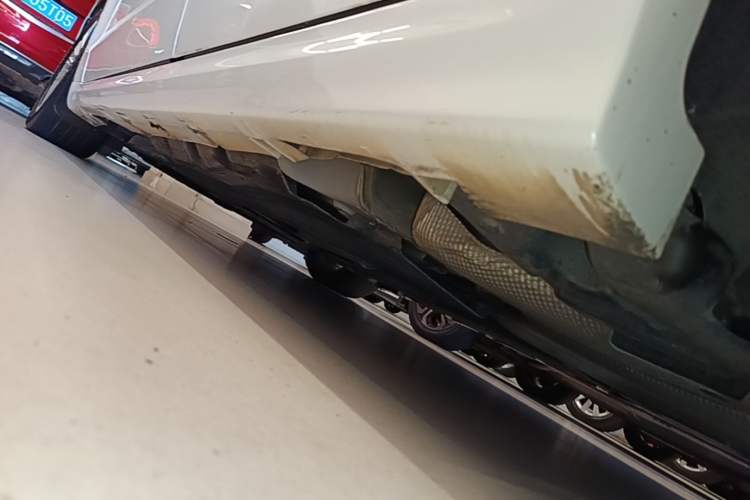 Used Ford Mondeo 2013 2.0L GTDi 200 Fashion Edition Left Side Sill