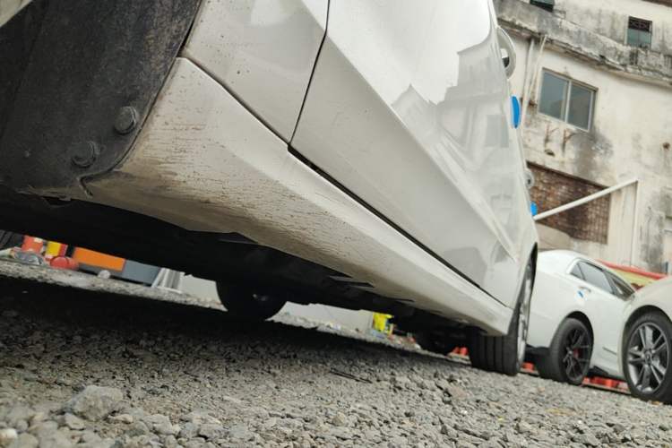 Used Ford Mondeo 2013 2.0L GTDi240 Luxury Sport Model Left Side Sill