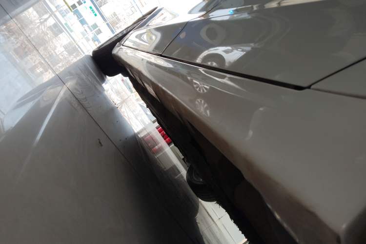 Used Ford Mondeo 2013 2.0L GTDi 200 Fashion Edition Left Side Sill
