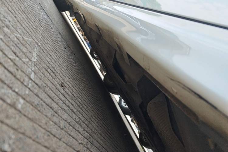 Used Ford Mondeo 2013 2.0L GTDi 200 Fashion Edition Left Side Sill