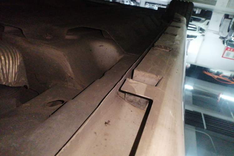 Used Ford Mondeo 2013 2.0L GTDi 200 Luxury Model Left Side Sill