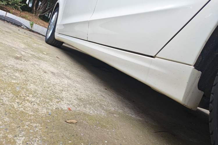 Used Ford Mondeo 2013 2.0L GTDi 200 Luxury Model Left Side Sill