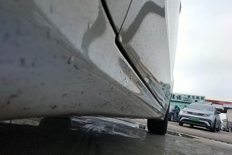 Used Ford Mondeo 2013 2.0L GTDi 200 Fashion Edition Left Side Sill