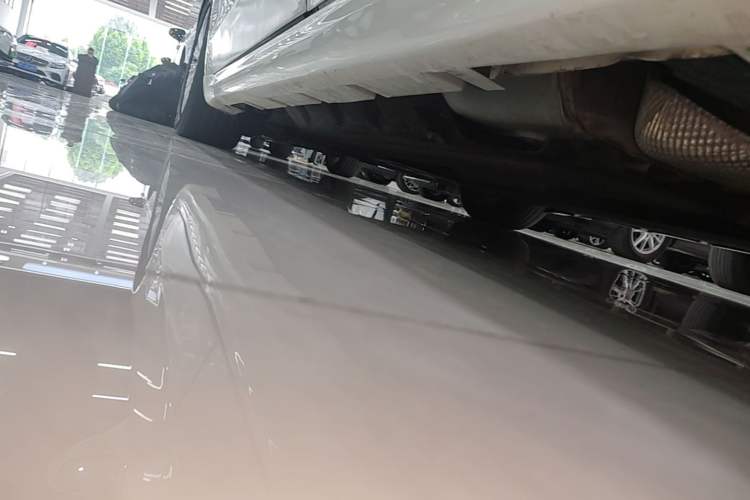 Used Ford Mondeo 2013 2.0L GTDi 200 Luxury Model Left Side Sill