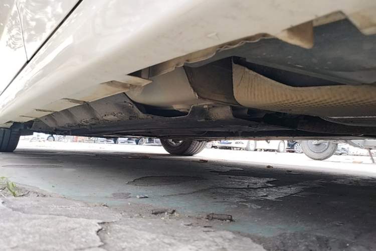 Used Ford Mondeo 2013 2.0L GTDi 200 Luxury Model Left Side Sill